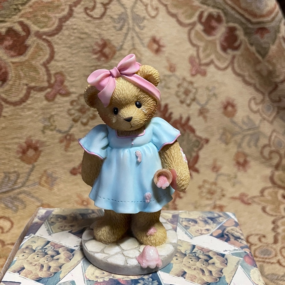 Cherished Teddies Bear - Lorraine “Don’t Let it Get You Down” figurine